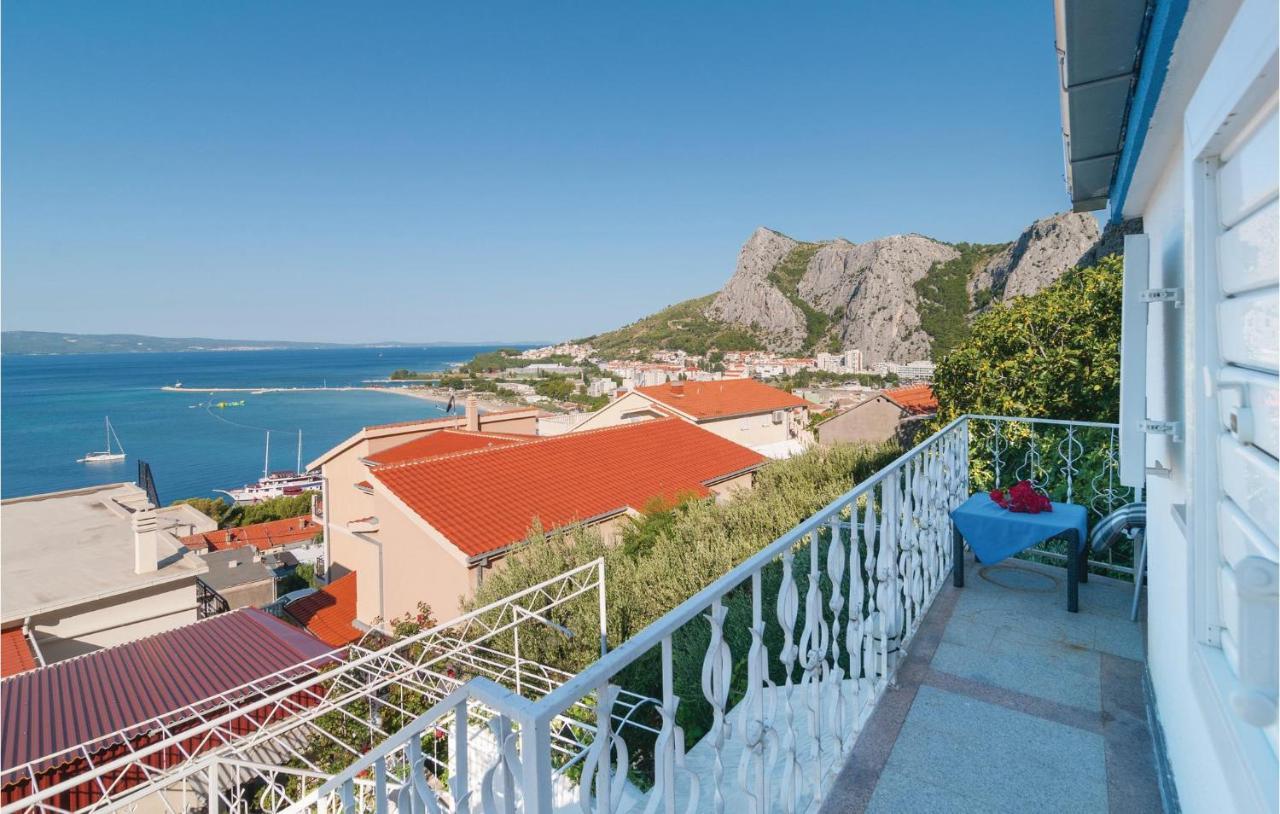 Gorgeous Apartment In Omis With House Sea View Kültér fotó