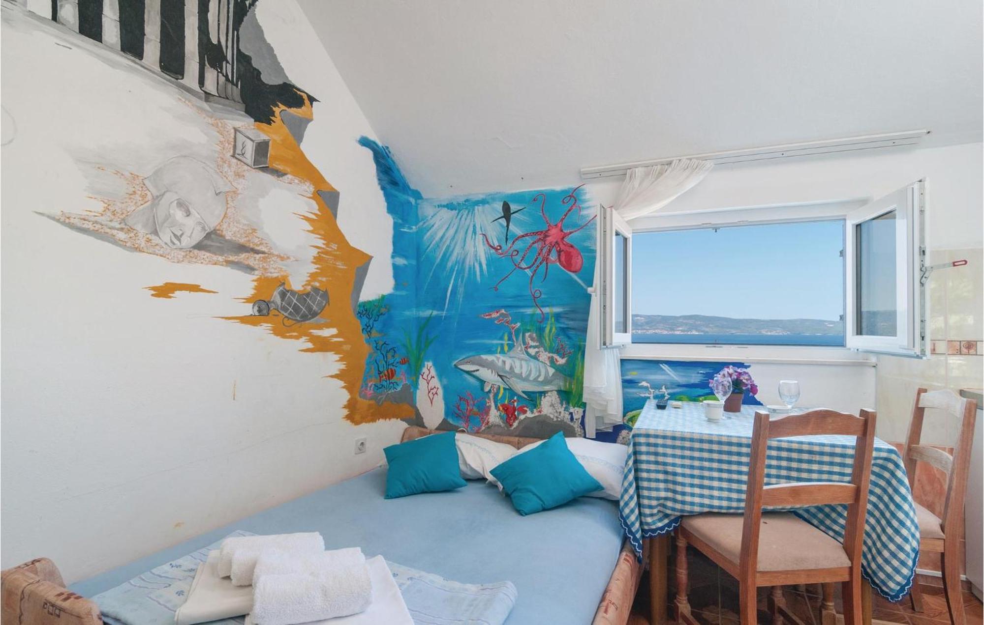 Gorgeous Apartment In Omis With House Sea View Kültér fotó