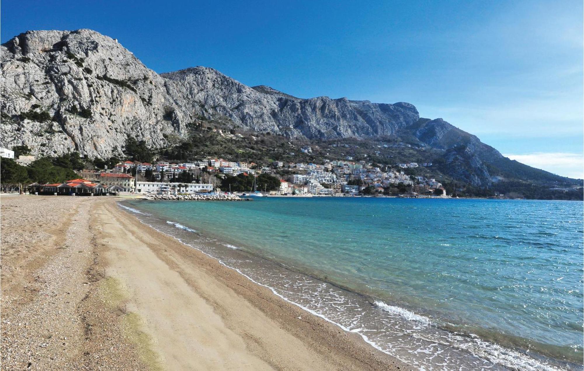 Gorgeous Apartment In Omis With House Sea View Kültér fotó